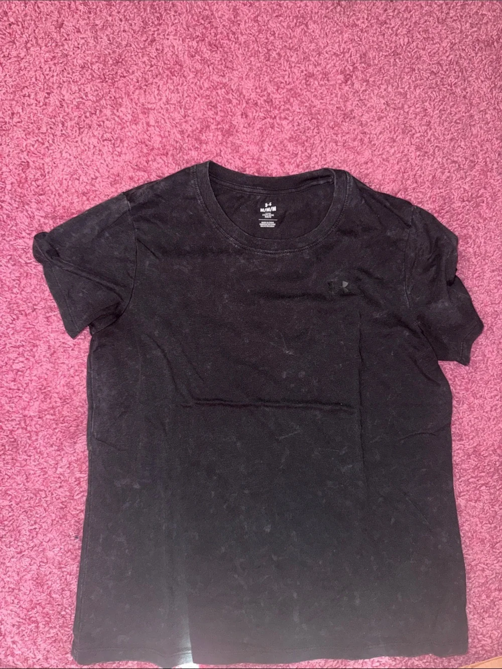 Under Armour Women’s Crewneck Tops - White, Black, Gray, Peach - Picture 3 of 5